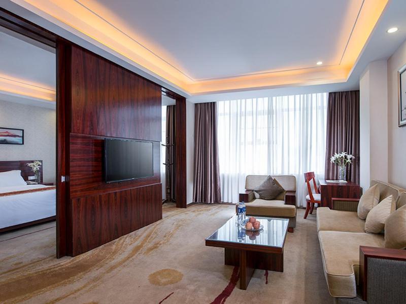 Vienna Classic Hotel Guangzhou Yanling Road Bagian luar foto